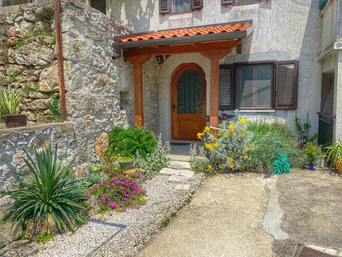 Holiday Home Istra Plomin Luaran gambar